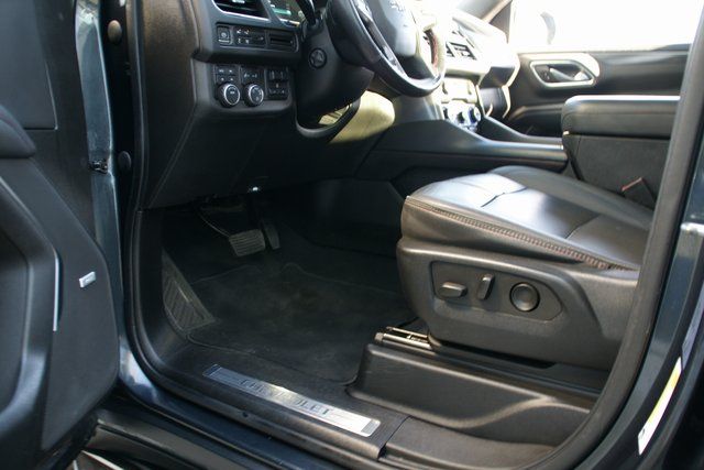 2022 Chevrolet Suburban RST - Photo 16