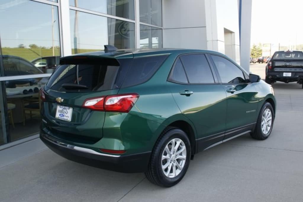 Used 2018 Chevrolet Equinox LS SUV