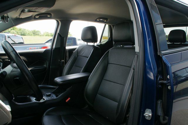 2023 GMC Terrain SLT - Photo 13