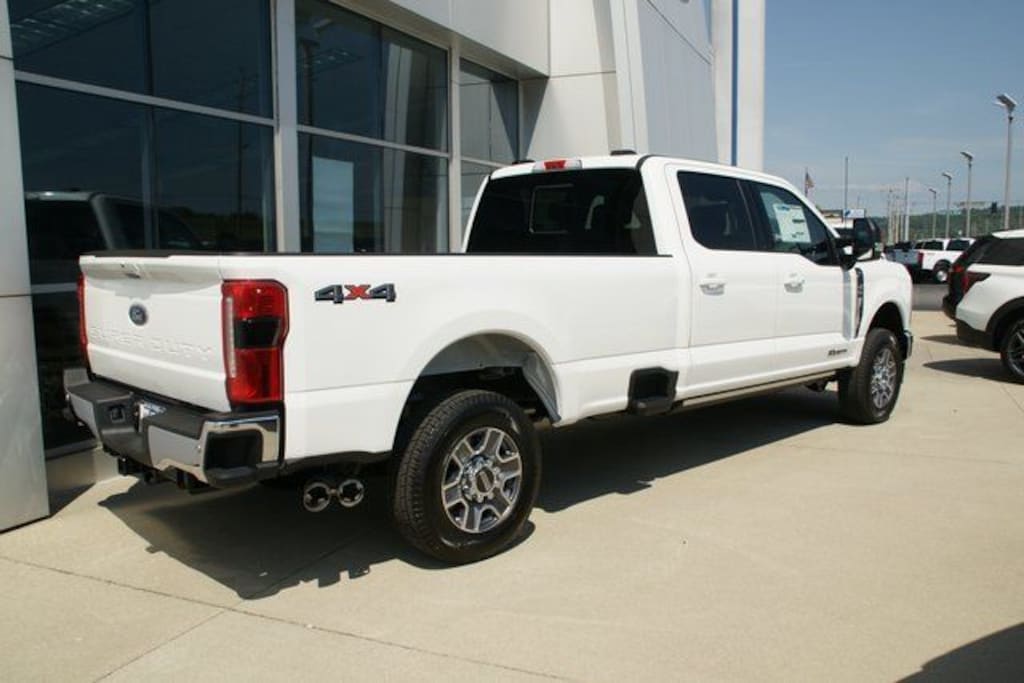 New 2026 Ford F-250SD Lariat Truck