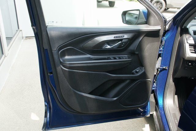 2023 GMC Terrain SLT - Photo 12