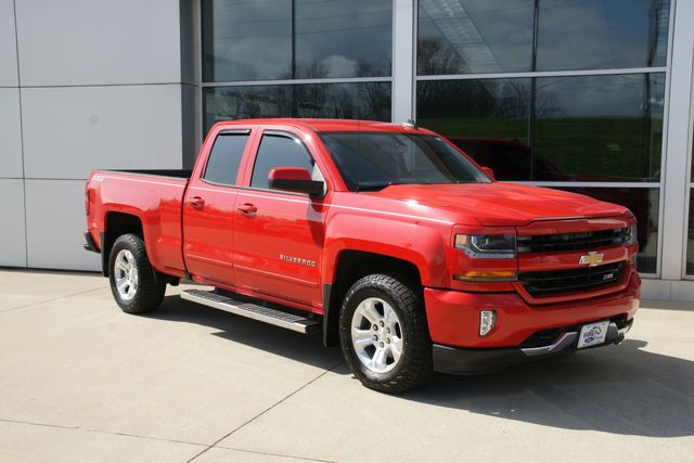 Used 2016 Chevrolet Silverado 1500 LT Z71 with VIN 1GCVKREC8GZ156896 for sale in Greendale, IN