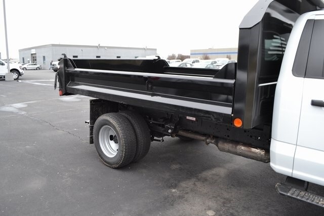 2024 Ford F-350 photo 2