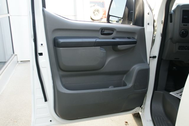 2018 Nissan NV Cargo S - Photo 9