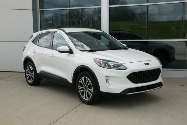 Used 2020 Ford Escape SEL with VIN 1FMCU9H62LUA73426 for sale in Greendale, IN