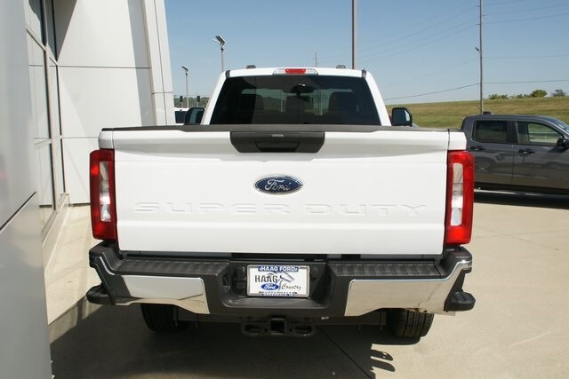 2026 Ford F-350 photo 4