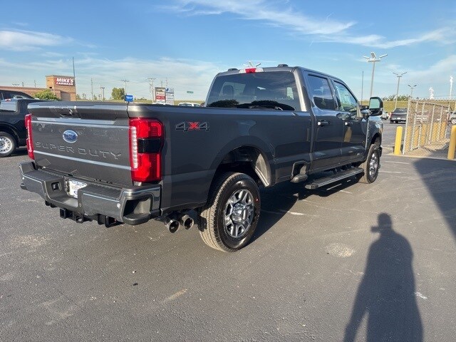 2026 Ford F-350 photo 4