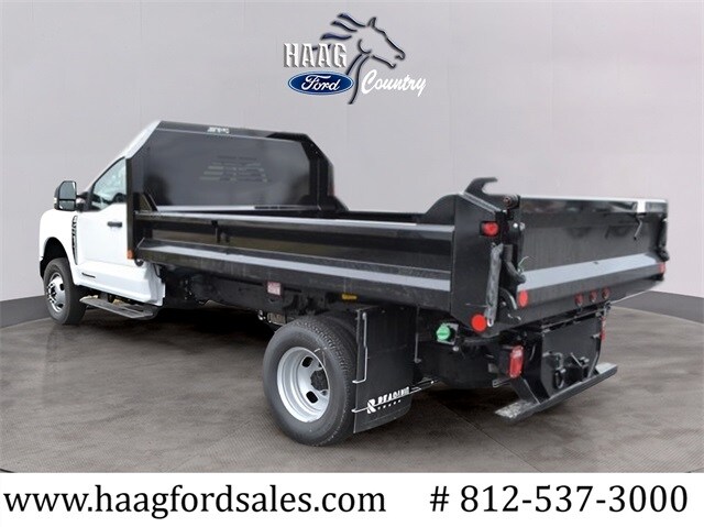 2024 Ford F-350 photo 4