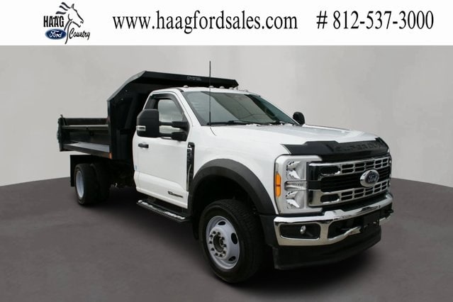 2023 Ford F-450 Super Duty Chassis Cab XL's photo