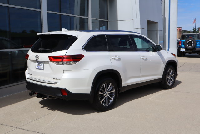Used 2019 Toyota Highlander XLE SUV