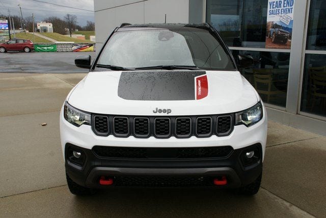 2025 Jeep Compass Trailhawk - Photo 6