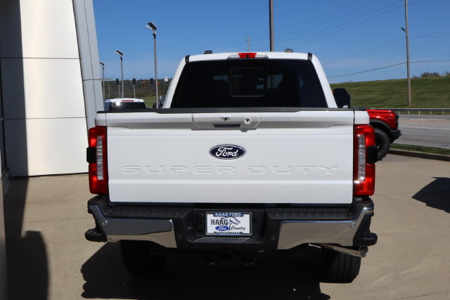 New 2027 Ford F-250SD Lariat Truck