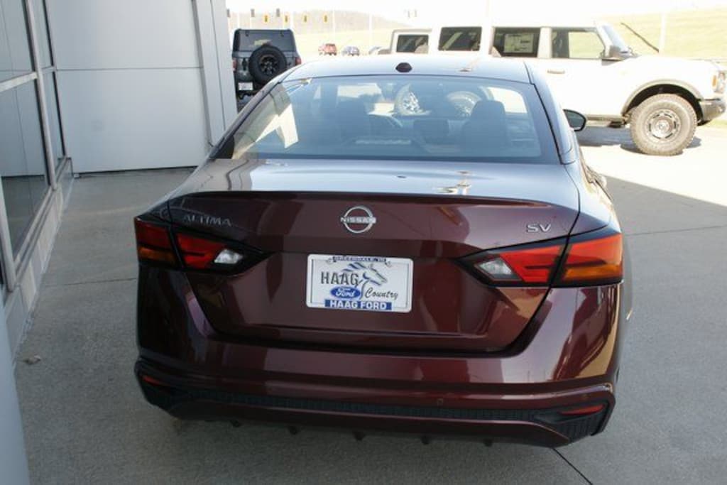Used 2024 Nissan Altima 2.5 SV Sedan