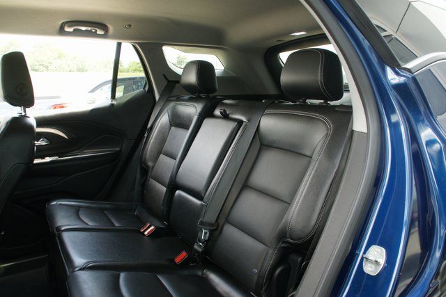 2023 GMC Terrain SLT - Photo 25