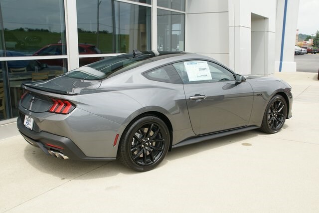 2025 Ford Mustang GT Premium photo 3