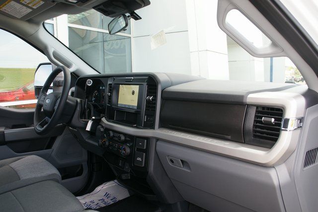2026 Ford F-350 Super Duty XLT - Photo 34
