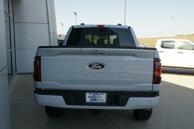 2025 Ford F-150 XLT photo 4
