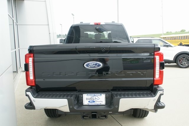 2026 Ford F-350 photo 4