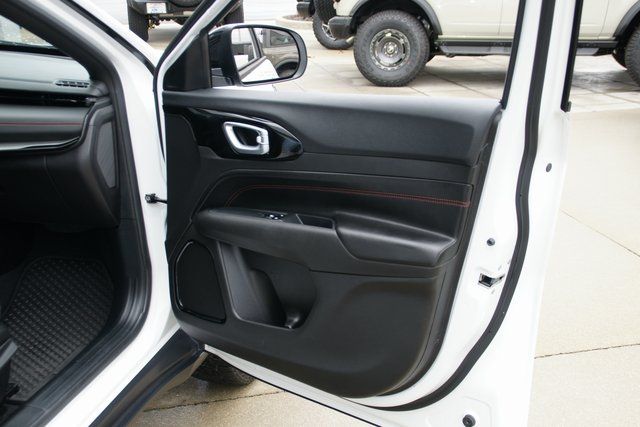 2025 Jeep Compass Trailhawk - Photo 33