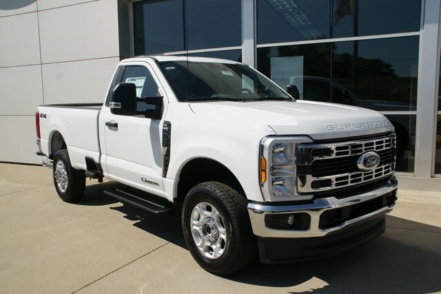 2026 Ford F-350 photo 2