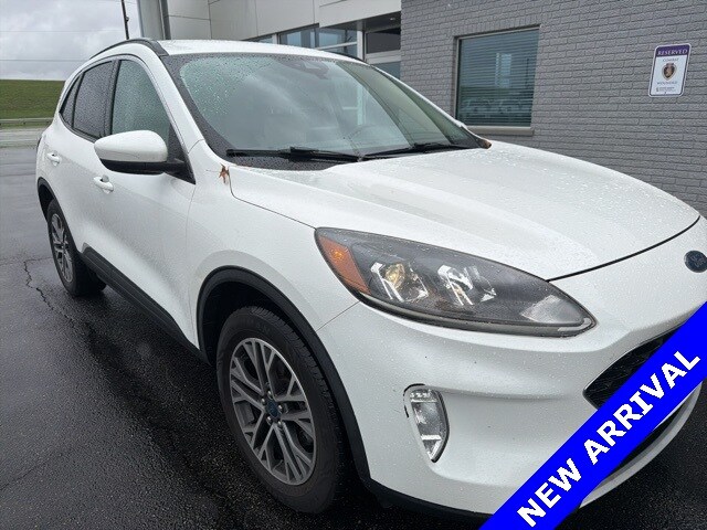 2020 Ford Escape SEL photo 3
