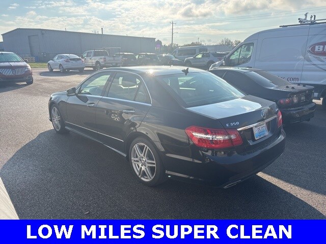 2010 Mercedes Benz E 350 Sedan photo 4