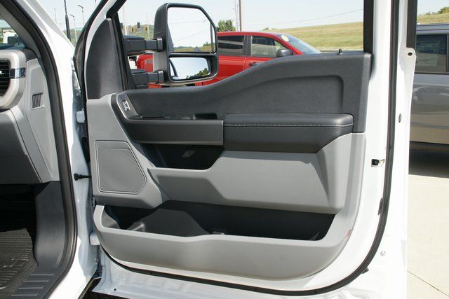 2026 Ford F-350 Super Duty XLT - Photo 27
