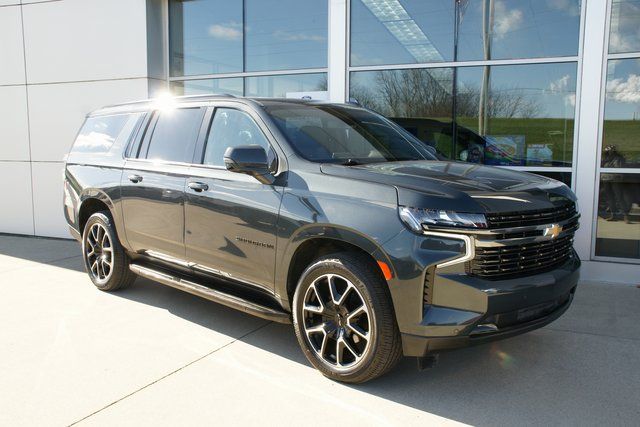 2022 Chevrolet Suburban RST - Photo 7