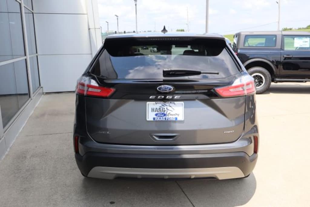 Used 2024 Ford Edge SEL SUV