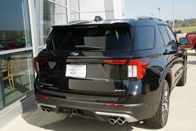2025 Ford Explorer Platinum photo 4