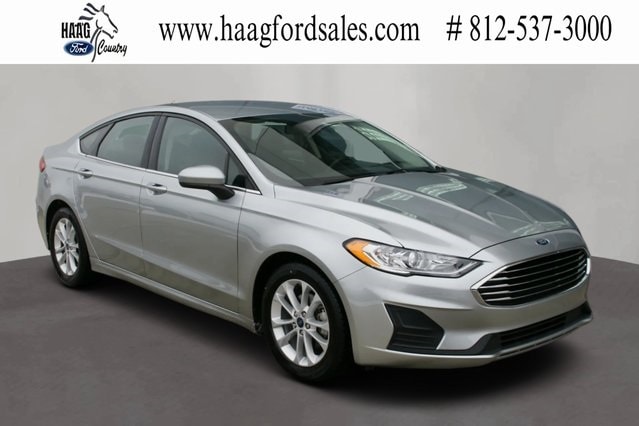 2020 Ford Fusion SE's photo