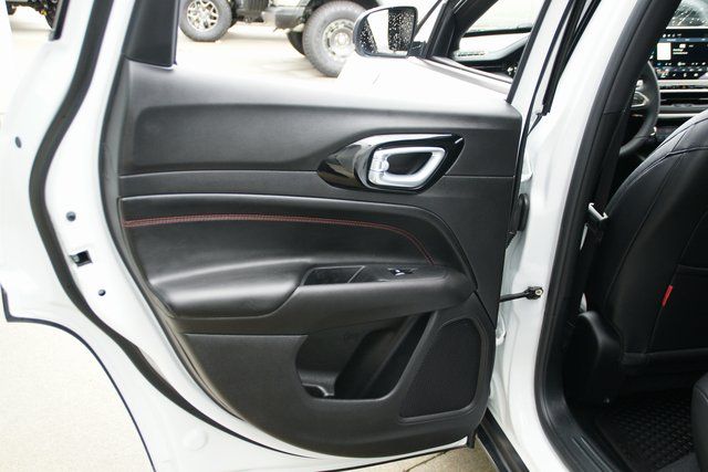 2025 Jeep Compass Trailhawk - Photo 24