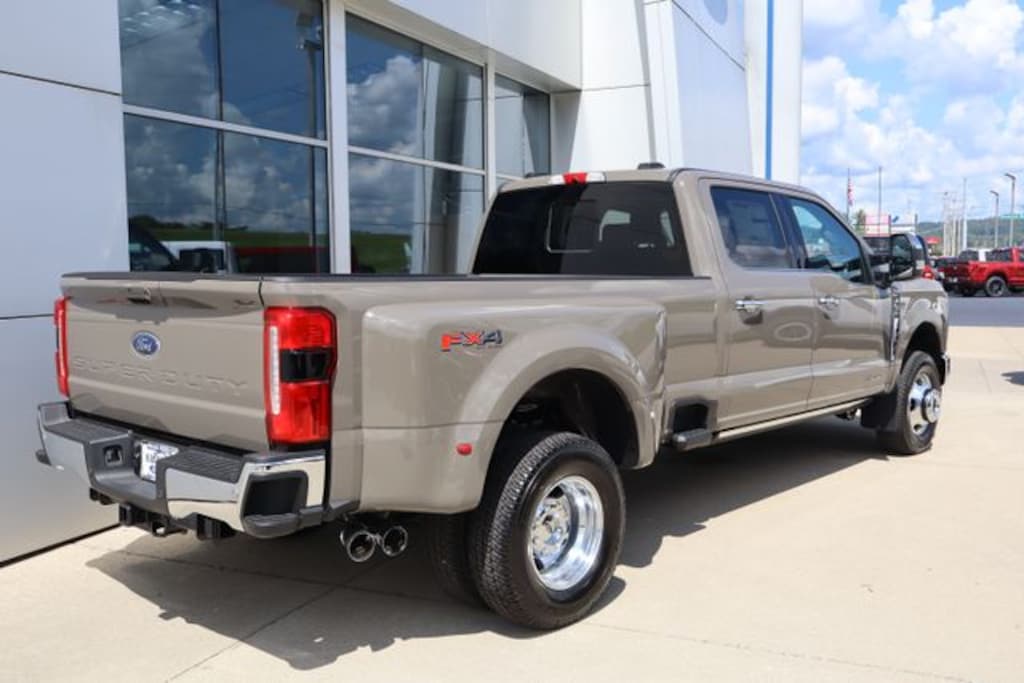 New 2026 Ford F-350SD Lariat Truck