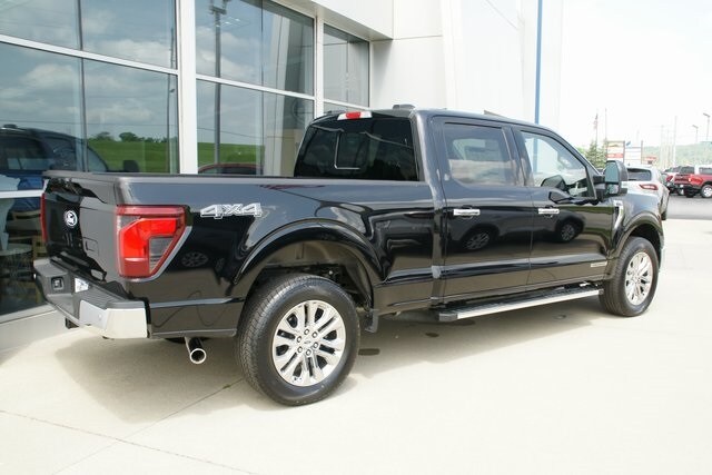 2025 Ford F-150 XLT photo 3
