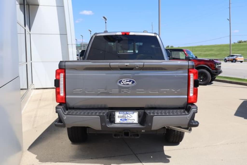 New 2027 Ford F-250SD XLT Truck
