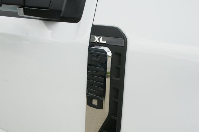2026 Ford F-250 Super Duty XL - Photo 8