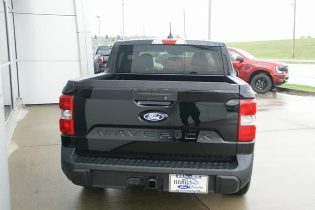 New 2025 Ford Maverick XL Truck