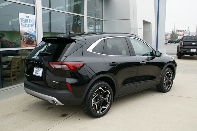 2026 Ford Escape Platinum photo 3