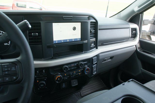 2026 Ford F-350 Super Duty XLT - Photo 22