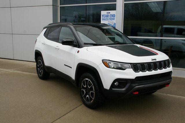 2025 Jeep Compass Trailhawk - Photo 7