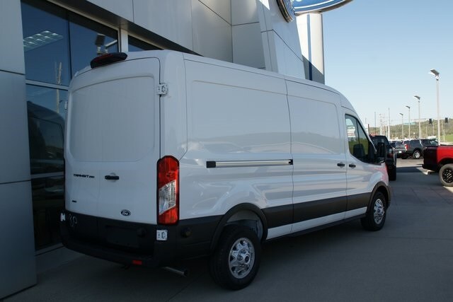 2026 Ford Transit photo 2