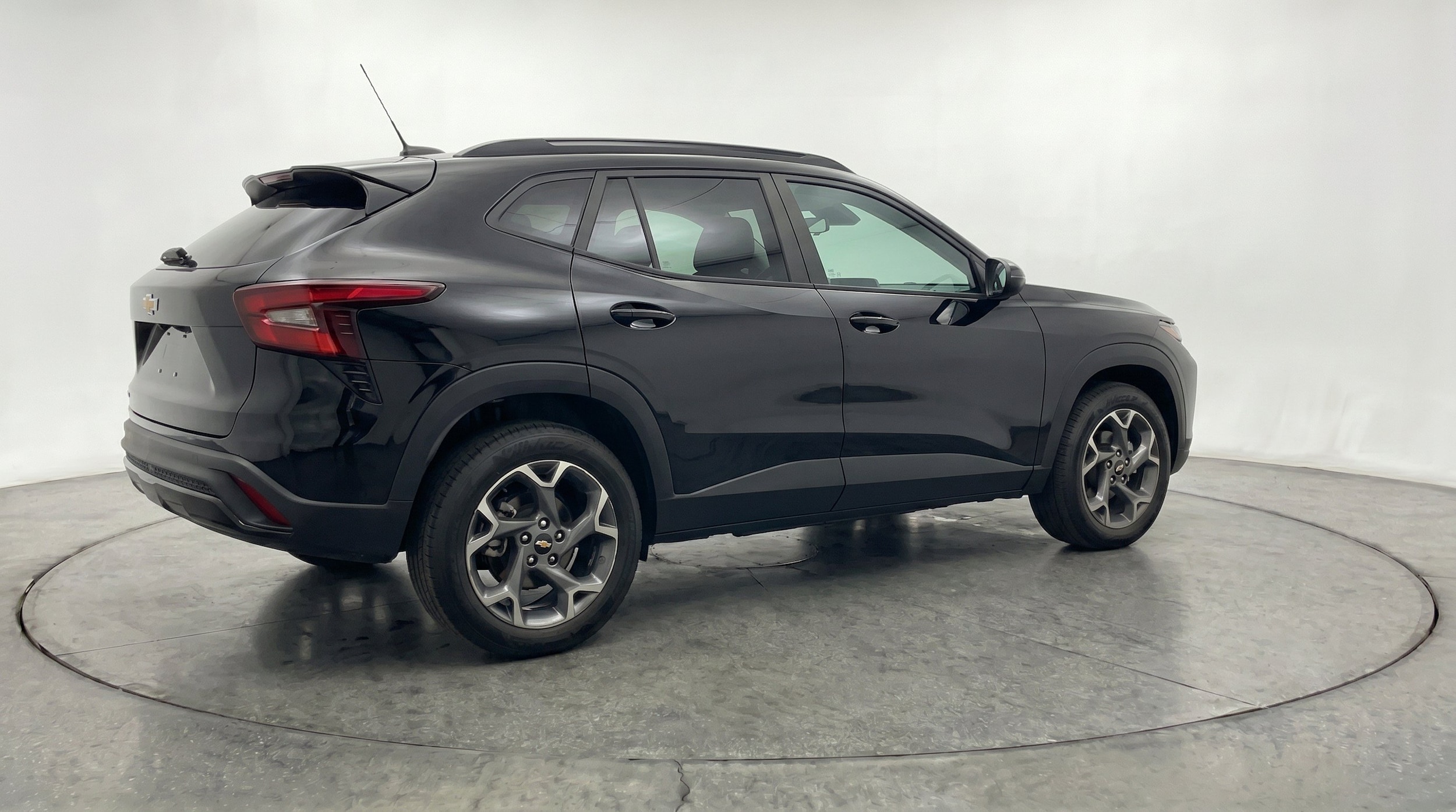 Thumbnail: 2025 Chevrolet Trax - 9