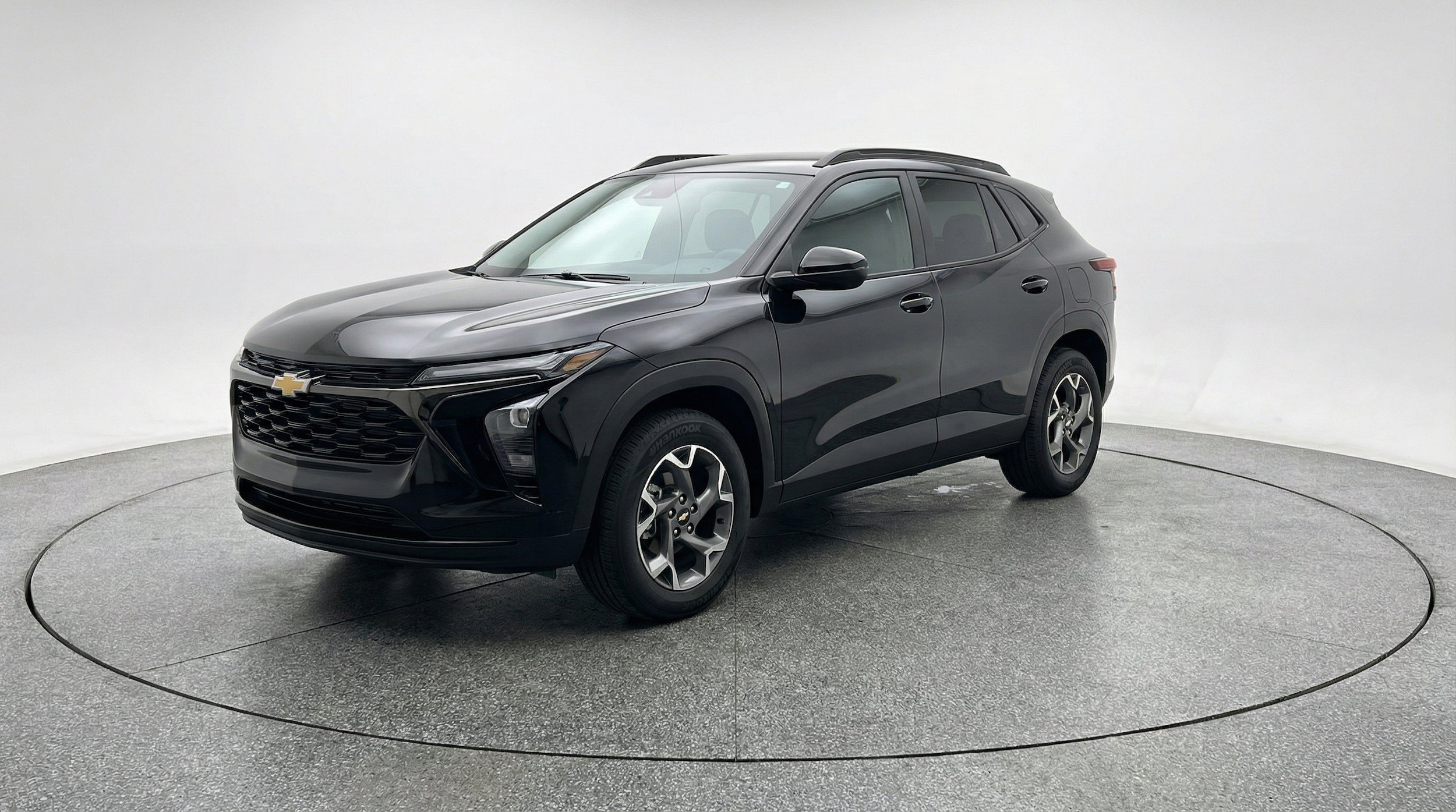 Thumbnail: 2025 Chevrolet Trax - 3