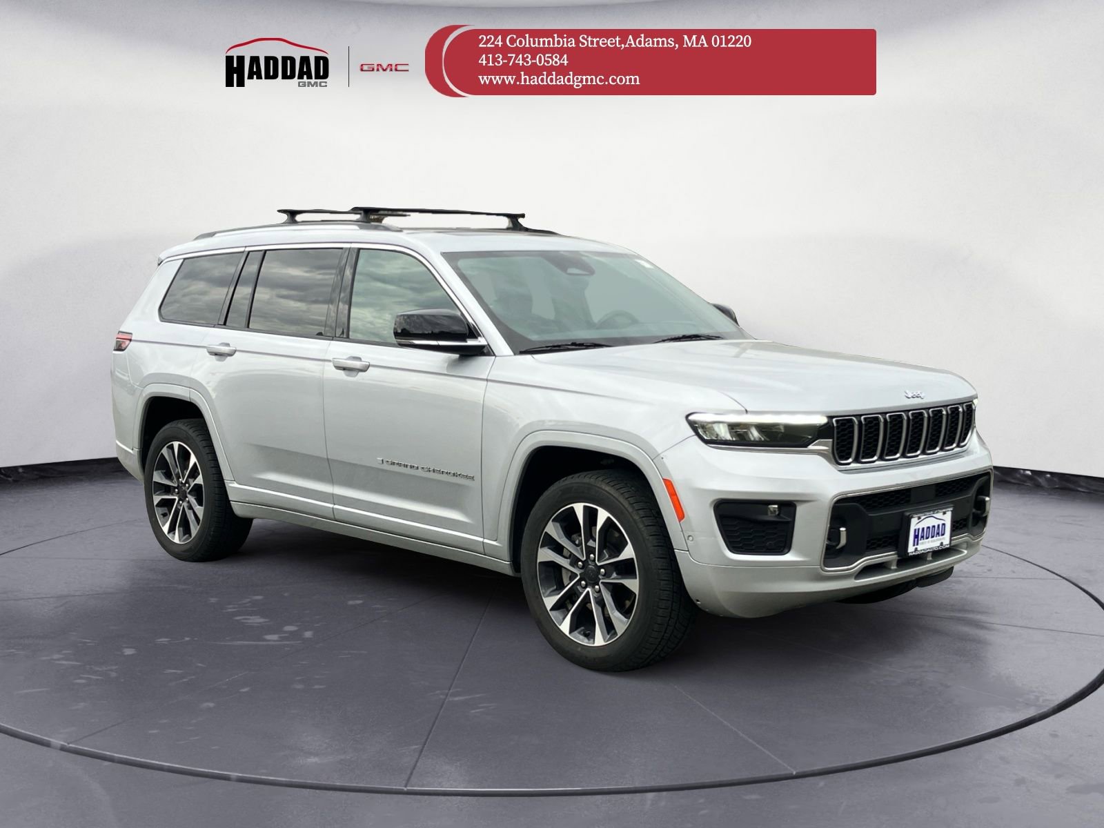 View vehicle photo 3