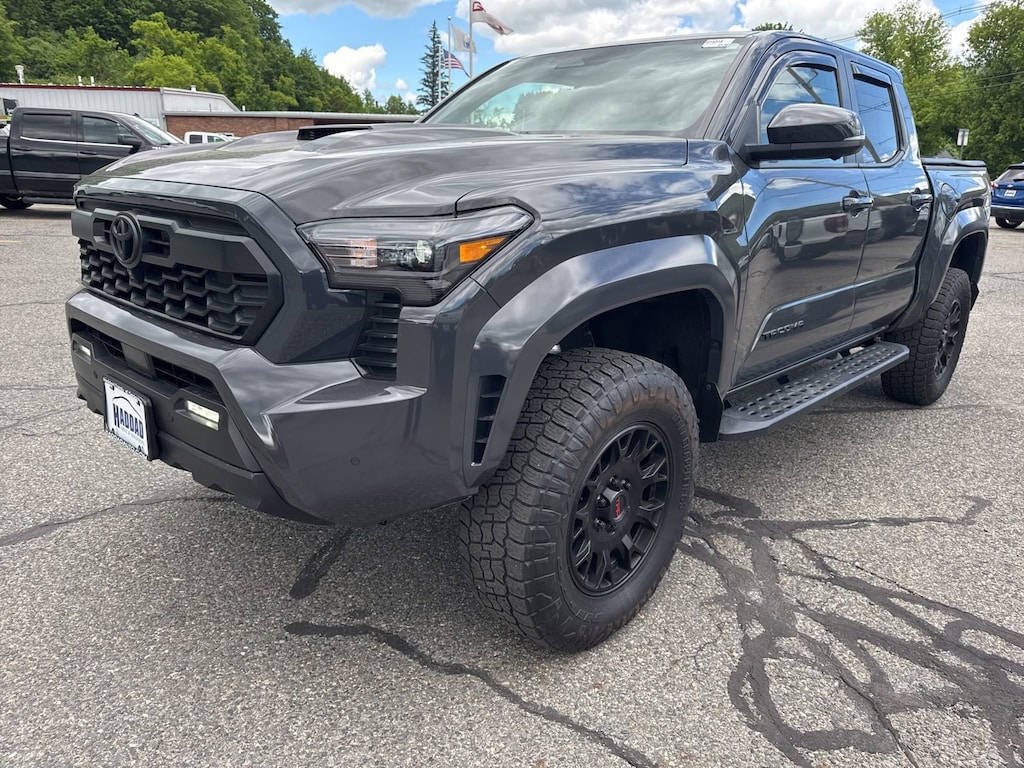 Used 2025 Toyota Tacoma 4WD SR