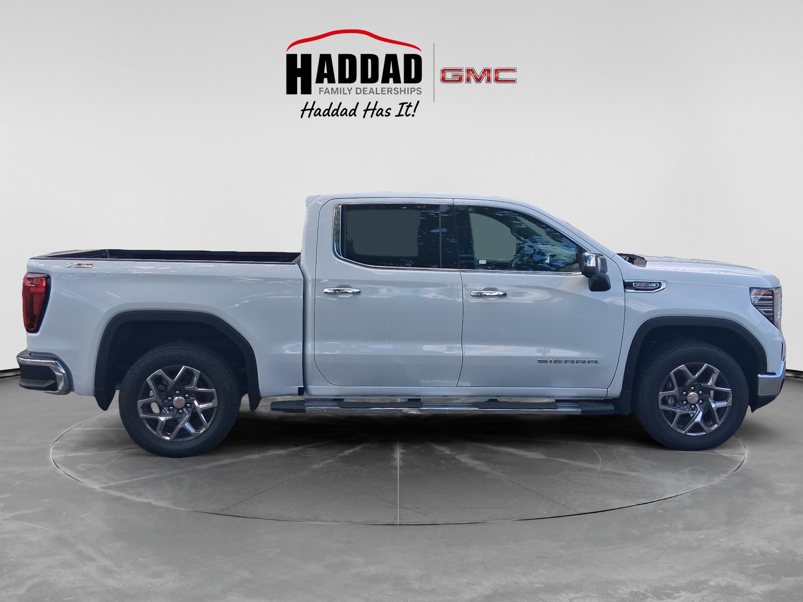 2026 GMC Sierra 1500 SLT - Photo 6