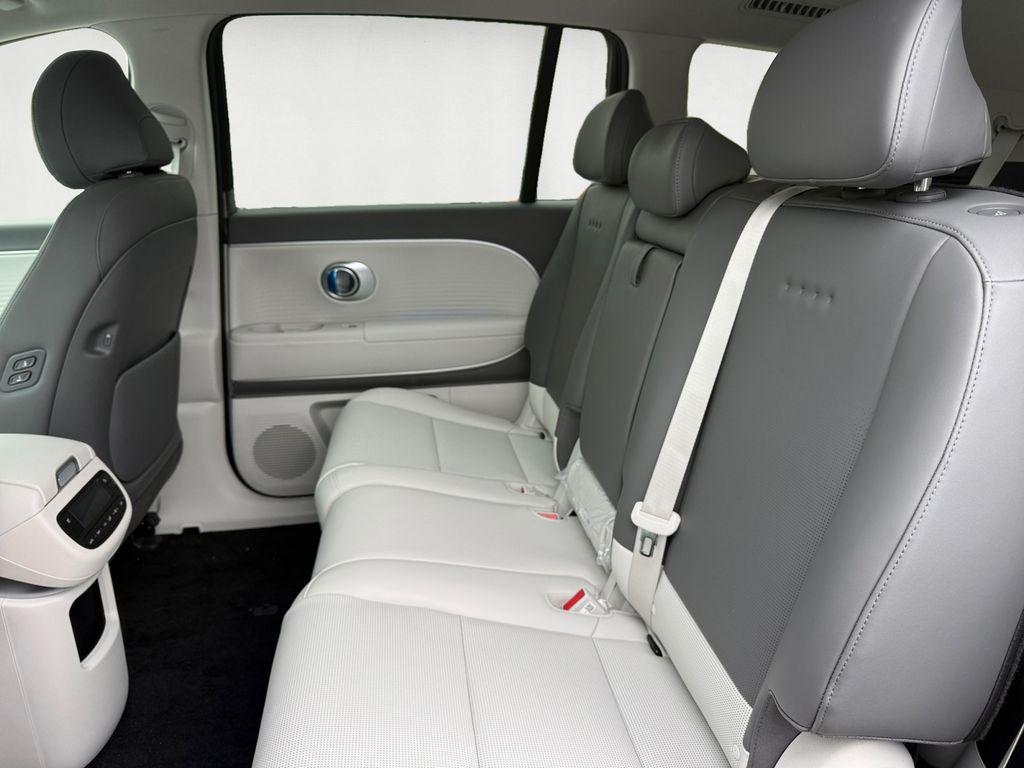 2026 Hyundai IONIQ 9 SEL - Photo 14