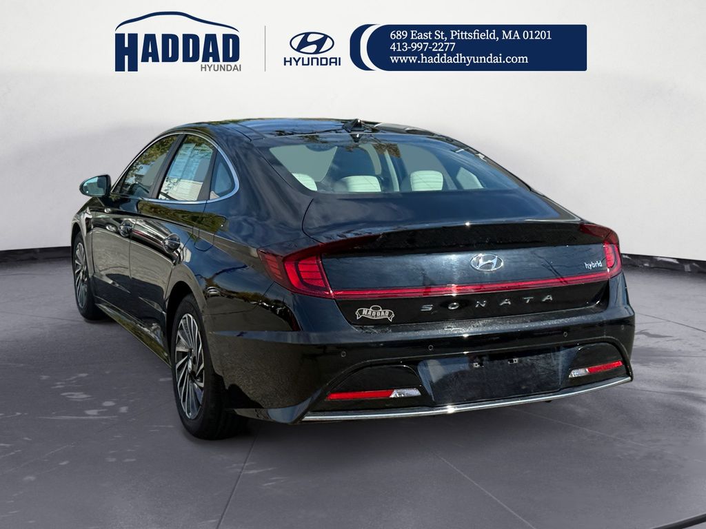 2023 Hyundai Sonata Hybrid Limited photo 2