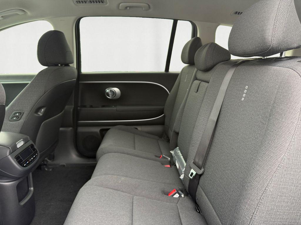 2026 Hyundai IONIQ 9 SE - Photo 14