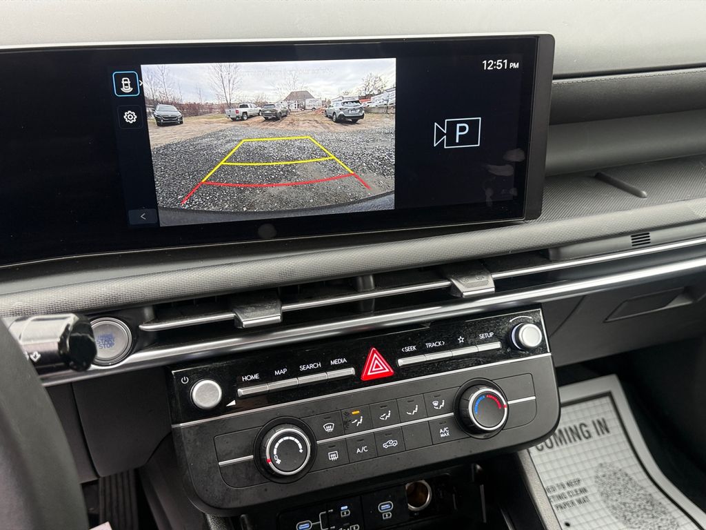 2025 Hyundai Santa Cruz SE - Photo 28